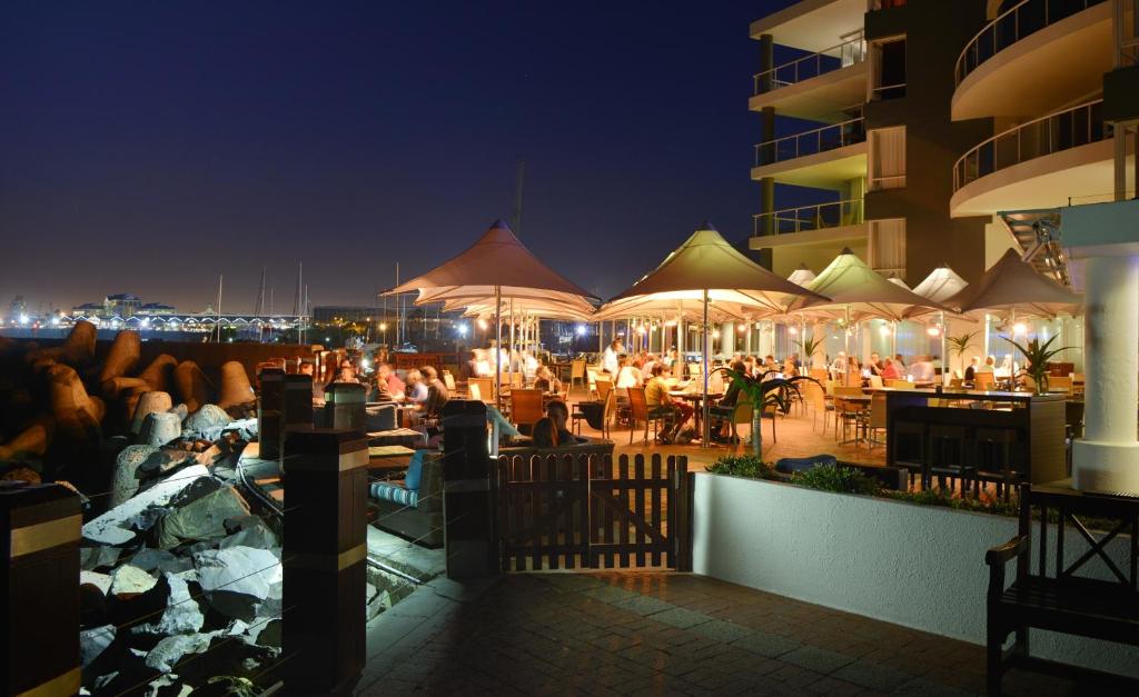 Radisson Blu Hotel Waterfront Cape Town - image 3