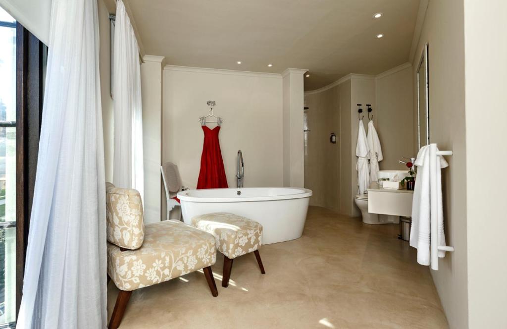 Rouge on Rose Boutique Hotel - image 6