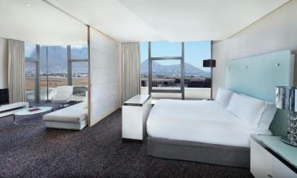 Cape Town Marriott Hotel Crystal Towers - image 10