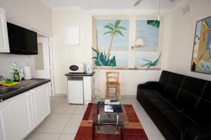 Brenwin Guest House - image 12