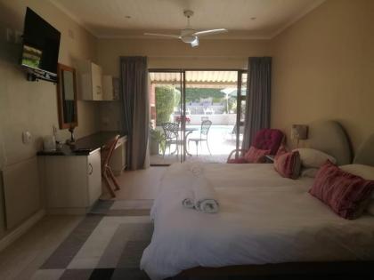 Maroela House Guest Accommodation - image 19