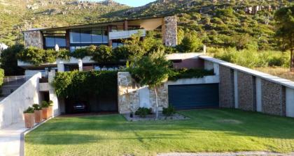 Snooze in Hout Bay Self-Catering - image 18