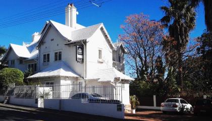 Ashby Manor Guest House - image 1