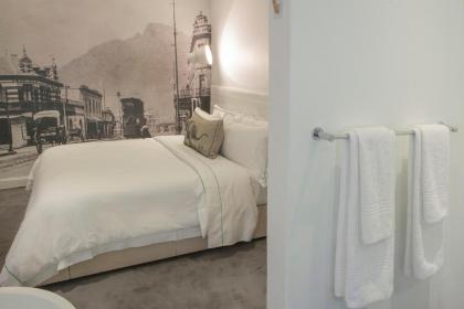 Cape Finest Guest House and Serviced Apartments - image 10