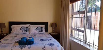 Getaway Self-Catering - image 6