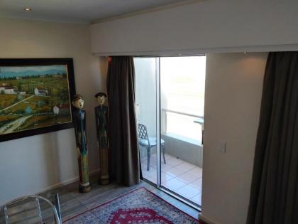 Cape Town Beachfront Accommodation in Blouberg - image 11