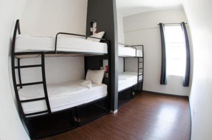 91 Loop Boutique Hostel - image 3