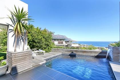 Villa Aqua by Totalstay - image 20