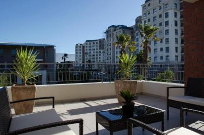 Mayfair Luxury Apartments - image 15