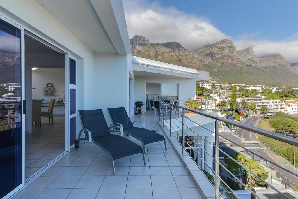 Camps Bay Terrace Penthouse - main image