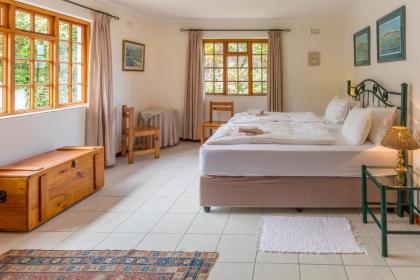 Hout Bay Lodge - image 16