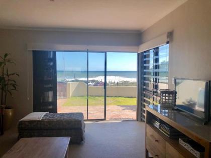 Beachfront Apartment at Malata Beach in Blouberg - image 9