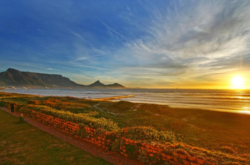 Leisure Bay 207 by HostAgents - image 3