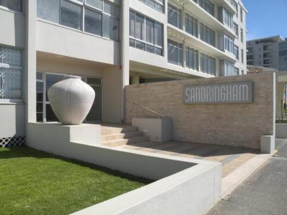 Apartment Mouille Point 27 - image 3