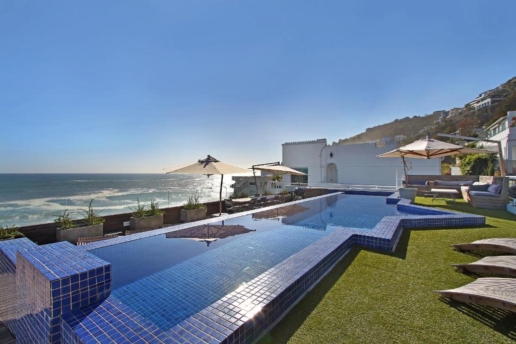 White Cliffs Penthouse - main image