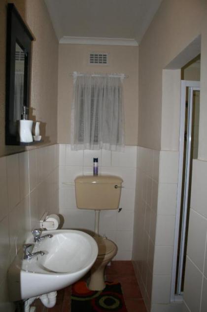 N-One Self Catering - image 10