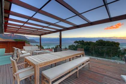 Glen Sunsets Villa by Totalstay - image 7