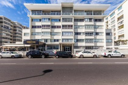 New Cumberland- Beachfront apartment-Ocean Views-WiFi - image 2