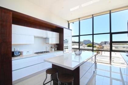 Luxe Penthouse with Private Rooftop Pool Deck & Panoramic Views - image 20