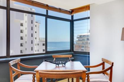 Backup-Powered Bantry Bay View 2 Bed Apartment - image 3