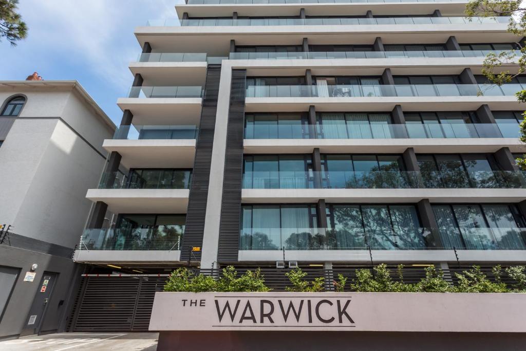 202 Warwick - image 3