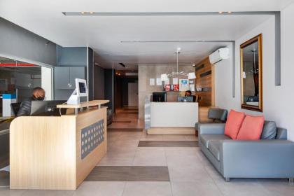 Backup-Powered Trendy Apartment at Table Mountain - image 14