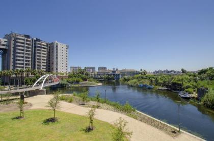 Century City Luxury Apartments - image 5