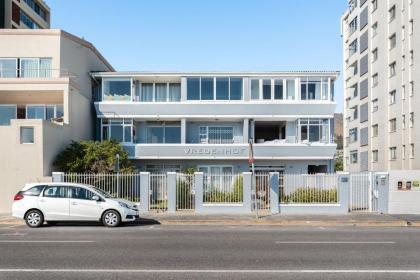 Vredenhof Apartments - image 16