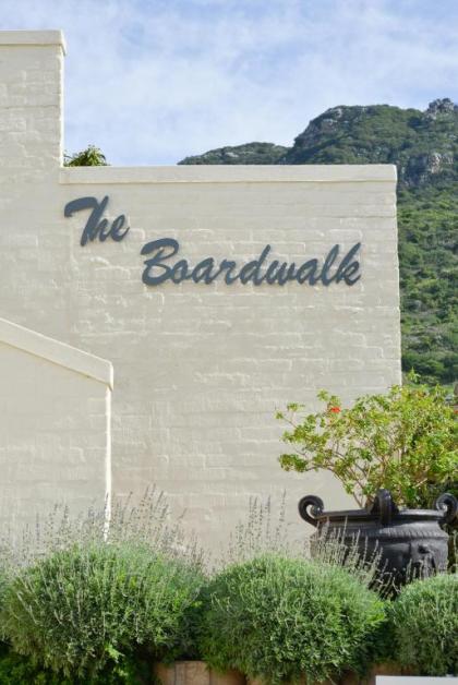 dk villas 2 The Boardwalk (Hout Bay) - image 14