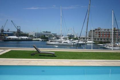 Waterfront Stays - image 10