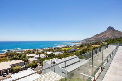 Solar Powered Camps Bay Sea View Apartment - image 14