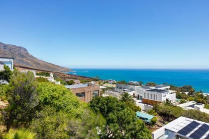 Solar Powered Camps Bay Sea View Apartment - image 20