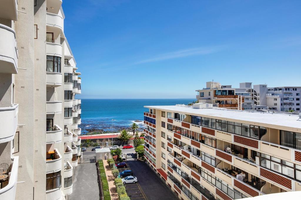 Backup Powered Atlantic Sea-View Penthouse - image 6