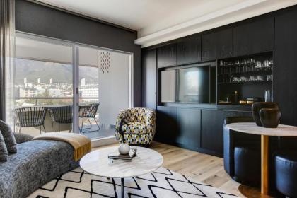 Danbury on Loop - Designer Apartment in Cape Town - image 16