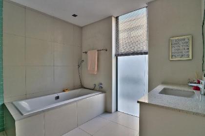 Beautiful Modern Luxury  Villa - Fresnaye - 4BR - image 3