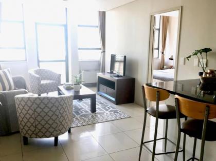 1 Bedroom Apartment in the Heart of Cape Town - image 3