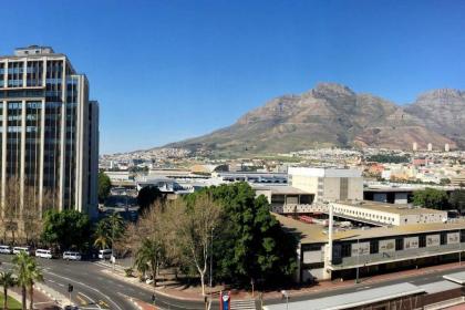 1 Bedroom Apartment in the Heart of Cape Town - image 8