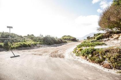 Kommetjie Beach House - image 19