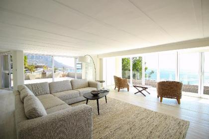 Camps Bay Apartment - Breathtaking Views  Pool - image 5