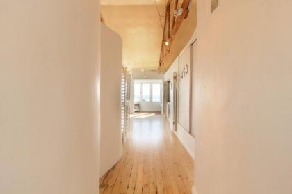 Spacious Light & Bright on the Beachfront!!! - image 2