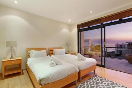 Biccard Blouberg Villa by HostAgents - image 11