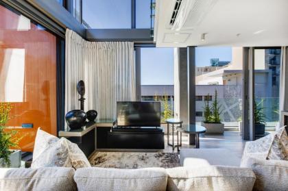 Always-Power Luxury De Waterkant Loft Retreat - image 12