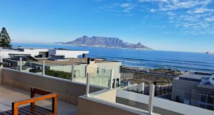 2WhiteWaters Bloubergstrand Homestay - image 2