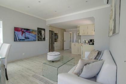 Superior 4-star-apartment graded by Aa and Tgcsa close to Constantia WineRoute - image 6