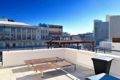 1 Bedroom Apartment with Roof Top Views - image 11