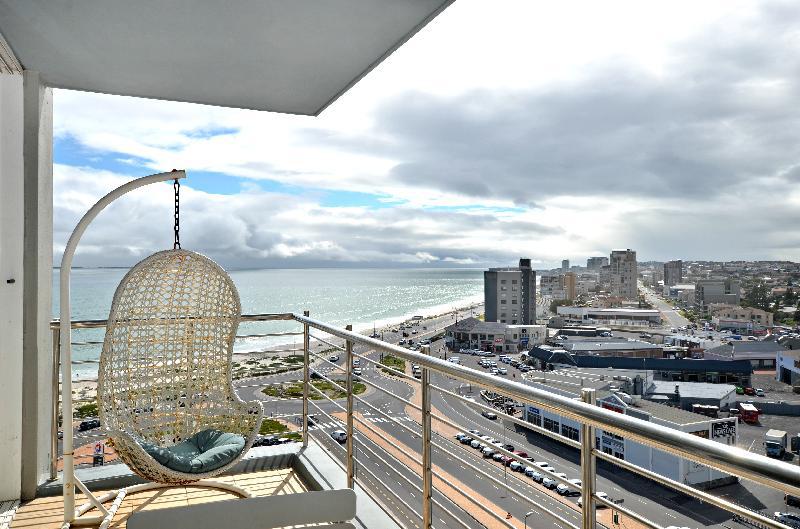 Spectacular views Beachfront Apartment  POOL! - image 5