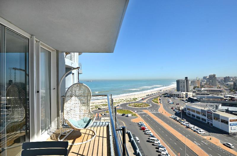 Spectacular views Beachfront Apartment  POOL! - image 6