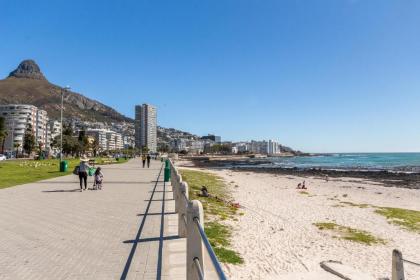 The Towers - Sea Point - image 8