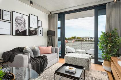 Luxury De Waterkant Apartments - image 17