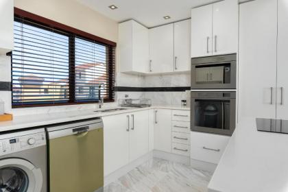 Island Club Luxury Apartments - image 14